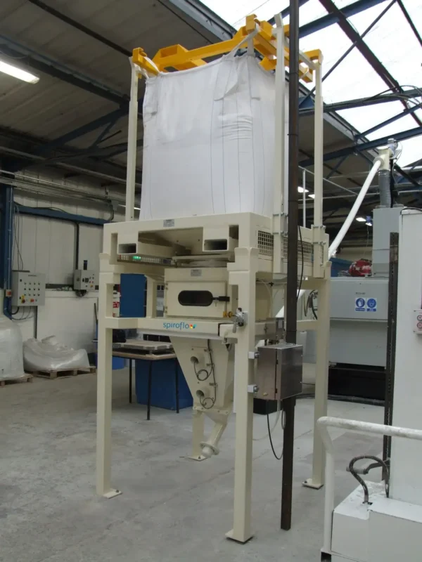 Spiroflow's T6 Integral Hoist Bulk Bag Unloader